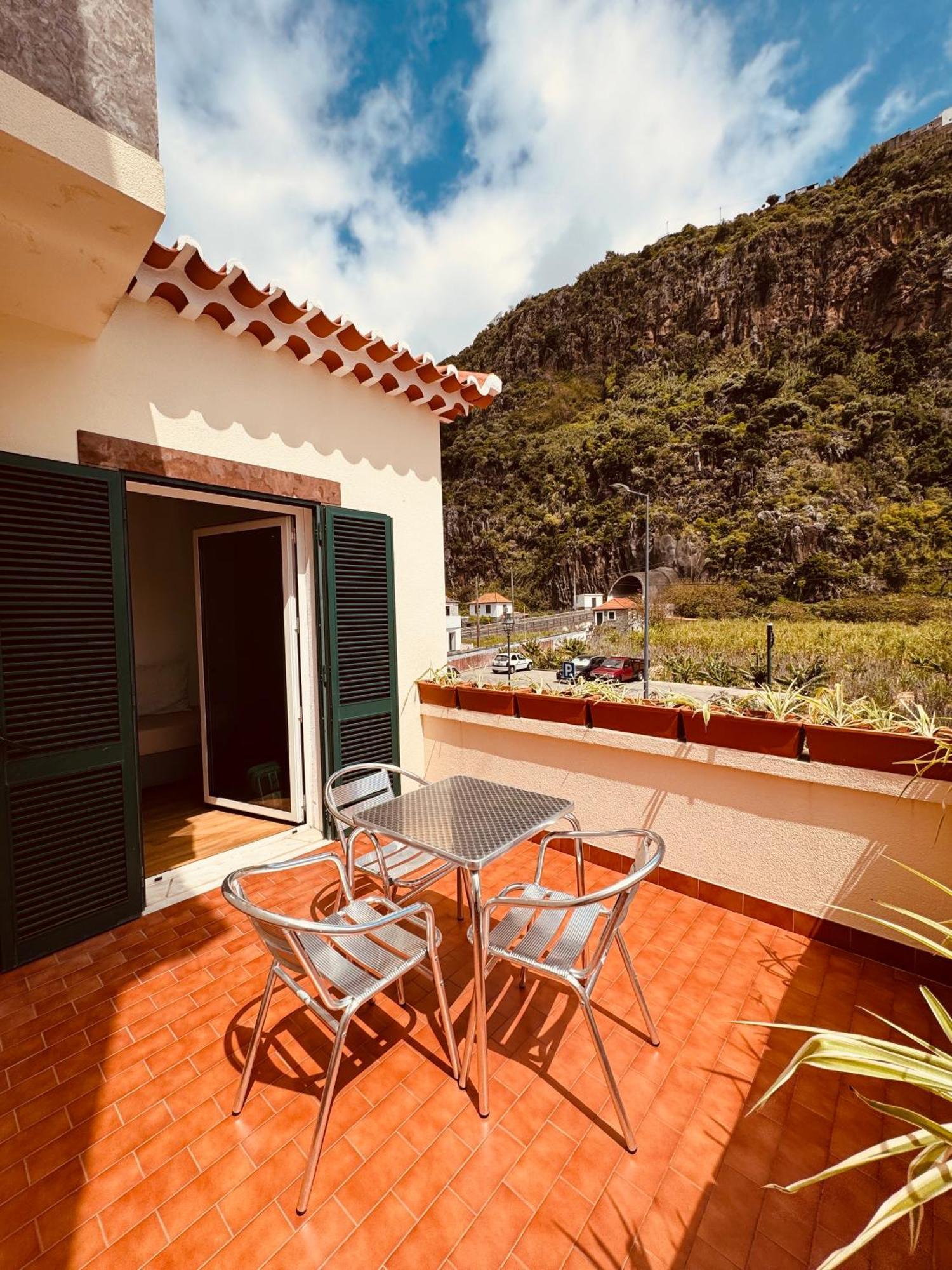 Vale Mar Guest Hotel Ribeira Brava Kültér fotó